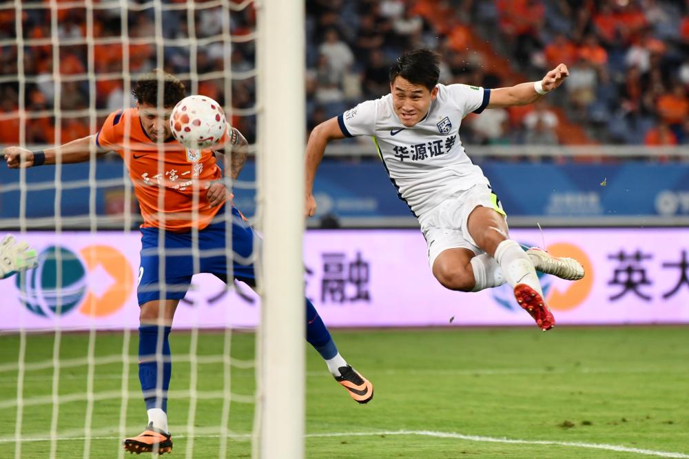 阿尔瓦雷斯领衔新生代锋线风暴冲击欧洲足坛冠军荣耀之路再启传奇